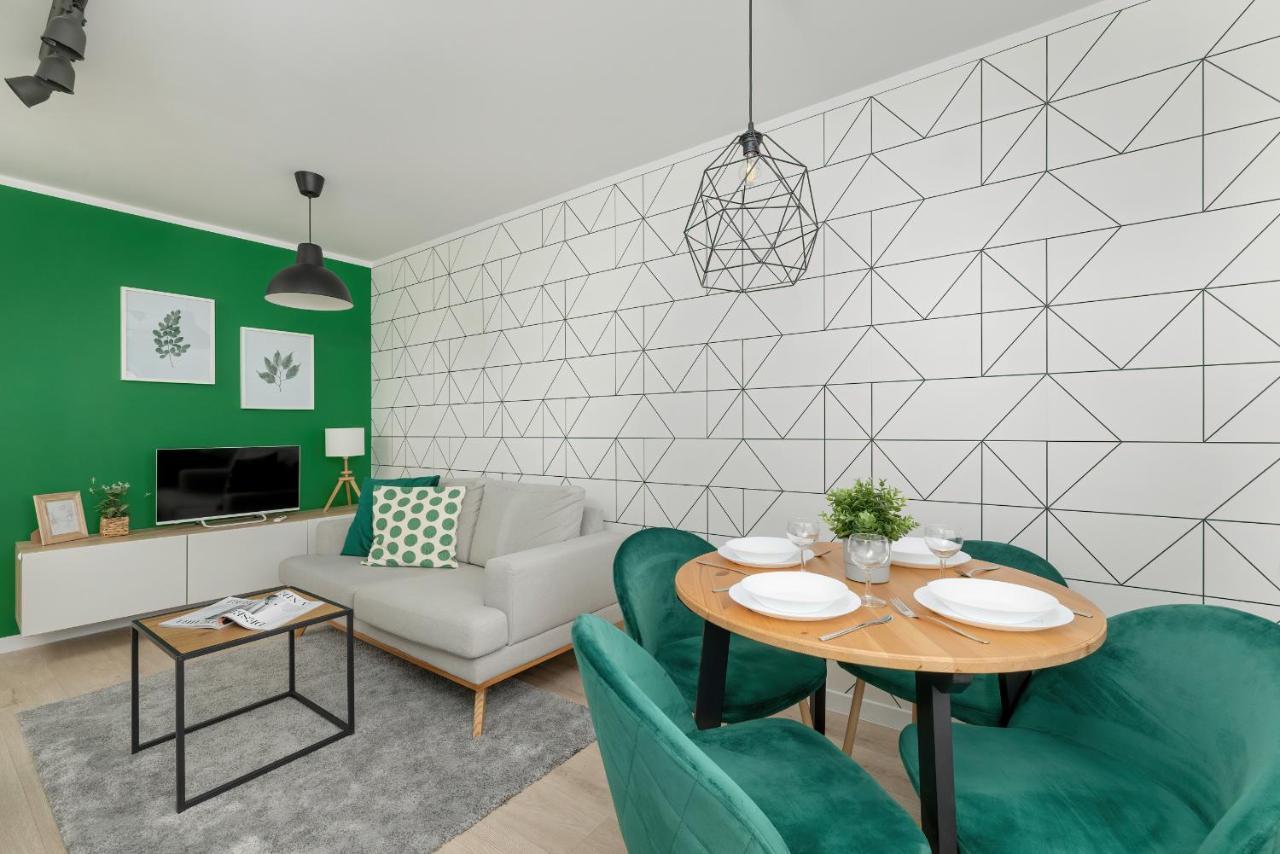 Modernly Arranged Apartments In Katowice By Noclegi Renters Екстер'єр фото